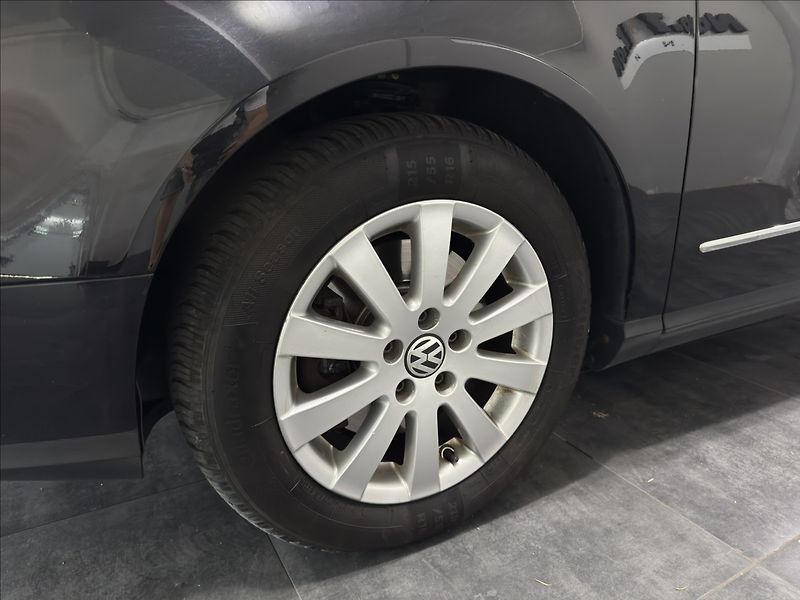 Volkswagen Passat 2,0   TDI 103KW BEZ KOROZE TOP - fotka 33 z 40