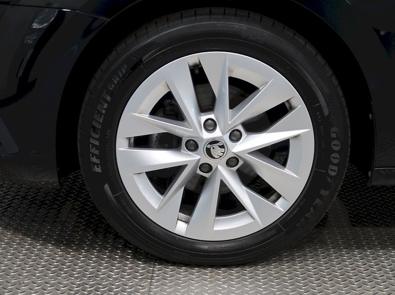 Škoda Octavia (2023) STYLE 2.0TDI 110KW DSG - fotka 12 z 41