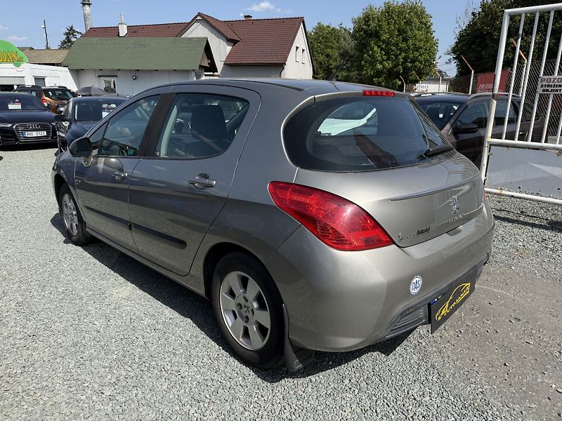 Peugeot 308 1.4 VTi KLIMA SERVISKA - fotka 4 z 13