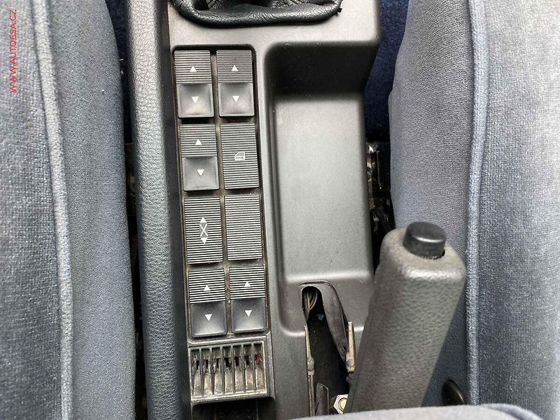 Alfa Romeo 164 (1989) 3.0 V6, 2.maj, AC, TZ, STK5 - fotka 14 z 14
