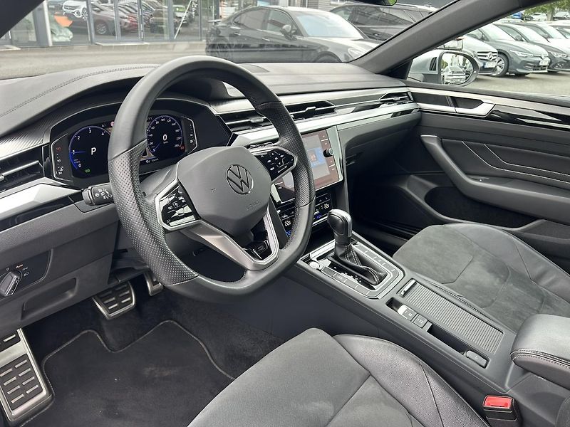 Volkswagen Arteon Shooting Brake 2.0TDI 110kW DSG R-LINE - fotka 13 z 25