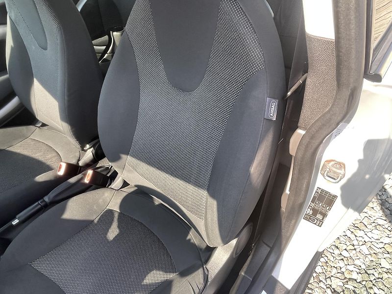 Mini Clubman 1.4i 95PS CLUBMAN 154TKM TOP!! - fotka 163 z 176