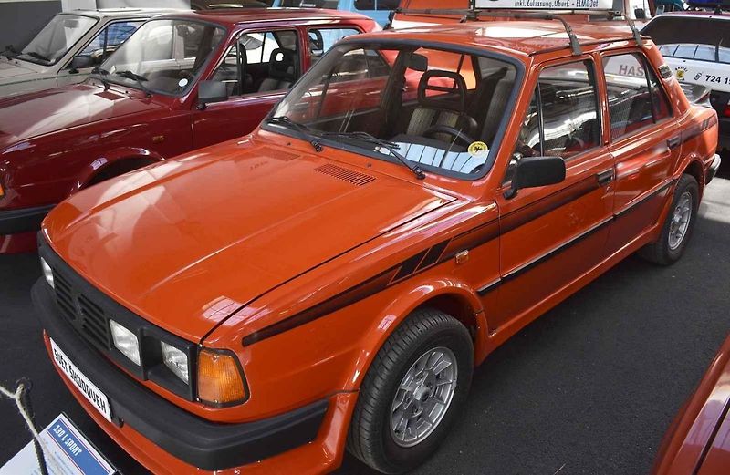 Škoda Super Estelle - verze pro Velkou Británii