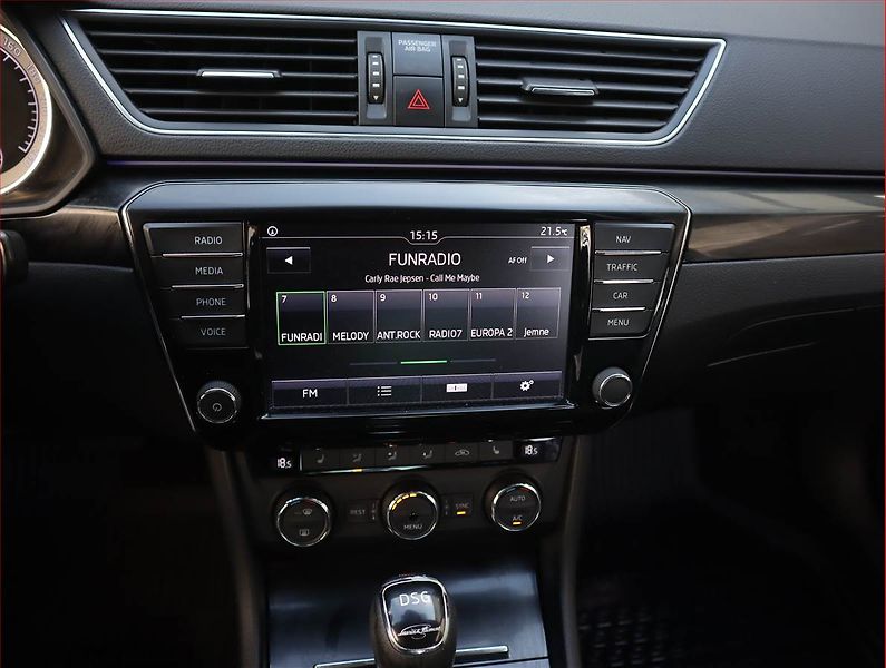 Škoda Superb (2016) Laurin&Klement 1.8 TSI - fotka 12 z 21