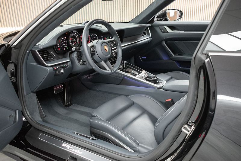 Porsche 911 992 TURBO*CERAMIC*APPR*PPF*ČR* - fotka 9 z 61