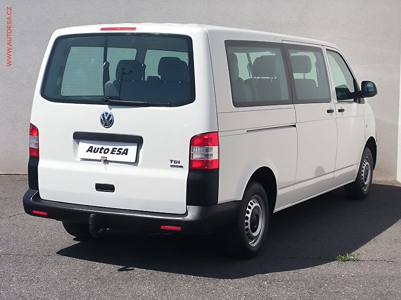 Volkswagen Transporter (2012) 2.0TDi 4x4 L2H1 9míst, TZ - fotka 4 z 17
