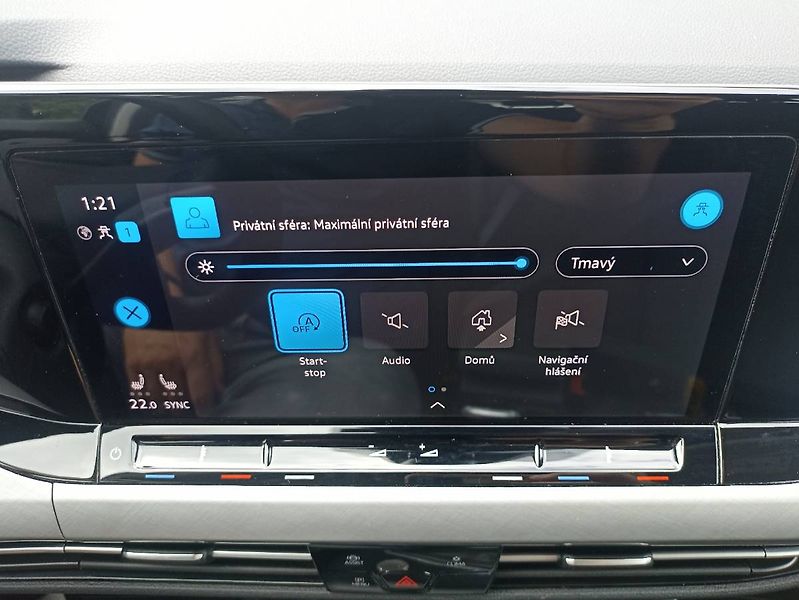 Volkswagen Golf (2023) 1.5 TSI 96kW tažné manuál - fotka 9 z 31