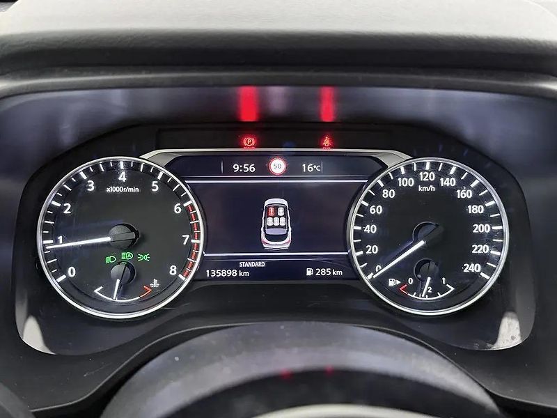 Nissan Qashqai 1.3T 103kW ACC Panorama DPH - fotka 5 z 13