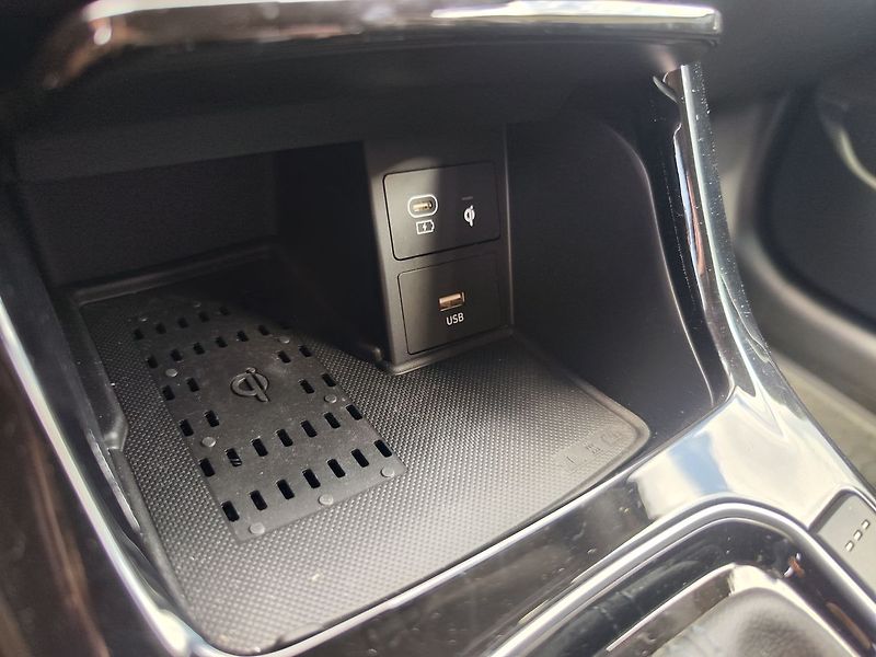 Hyundai i30 1.0 T-GDI/74kW Style DCT - fotka 25 z 37