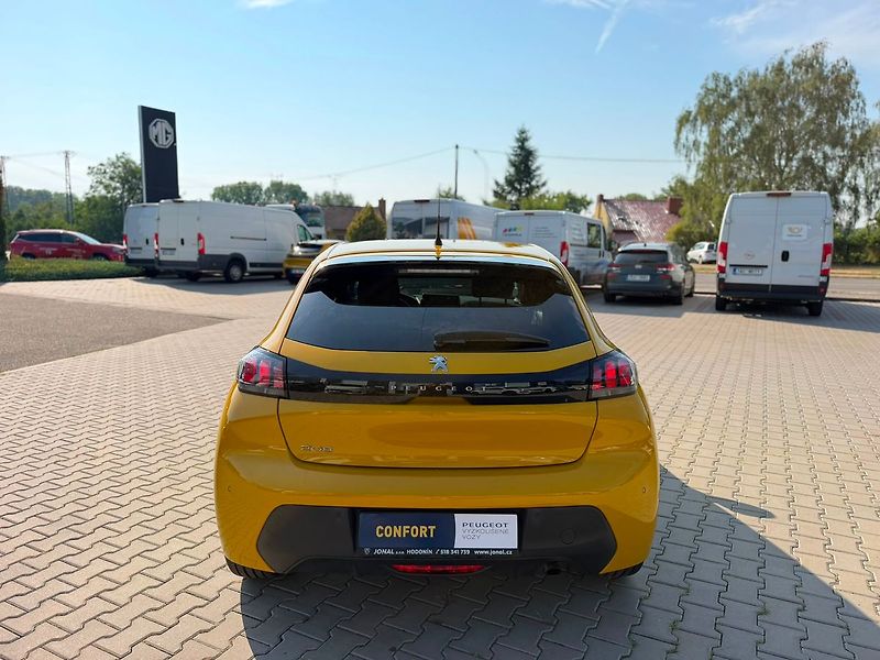 Peugeot 208 Active 1.2PT 75 MAN5 - fotka 17 z 27