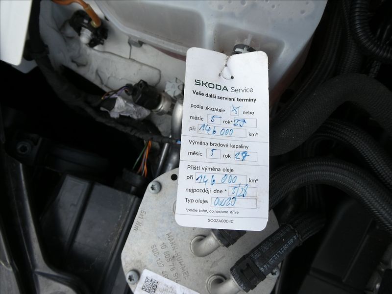 Volkswagen Golf 2,0 TDi VIII 2x kola,LED,CEBIA - fotka 40 z 49
