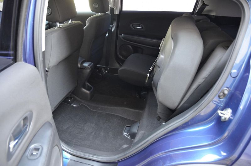 Honda HR-V (2017) 1.5 i-VTEC 96kW/Comfort 1.MAJ. - fotka 13 z 36