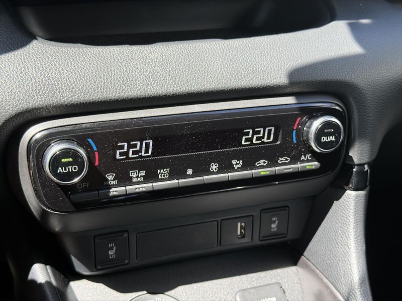 Toyota GR Yaris 1,6 GR Dynamic + Sport 4x4 - fotka 15 z 20