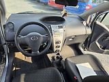Toyota Yaris 1.0 VVTi klimatizace  - náhled 11