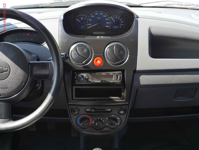 Chevrolet Spark (2007) 0.8 i, ČR - fotka 14 z 16
