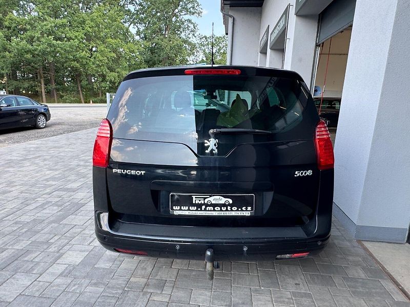 Peugeot 5008 (2012) 1.6HDi, 82kW - fotka 6 z 29