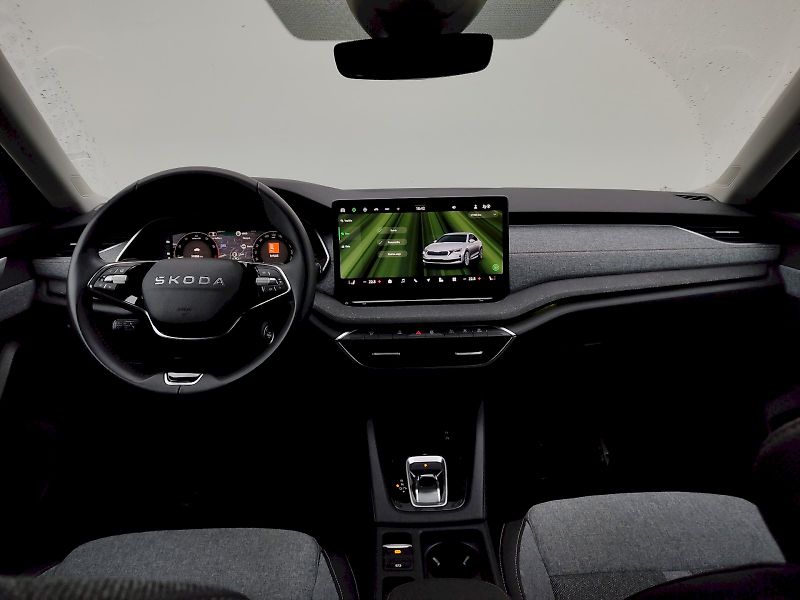 Škoda Octavia (2025) Top Selection 1,5  Tsi 110 Kw - fotka 5 z 41