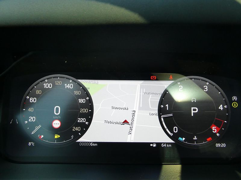 Land Rover Defender (2026) 130 3,0 X-Dynamic SE D350 - fotka 23 z 41