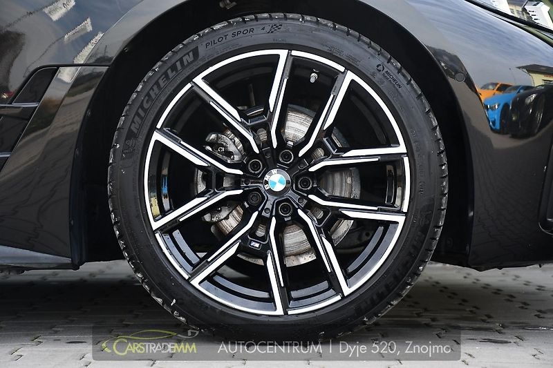 BMW Řada 4 420d xDrive M-SPORT ČR 1.MAJ - fotka 53 z 59