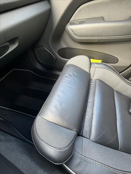 Volvo XC60 2,0 - fotka 29 z 62