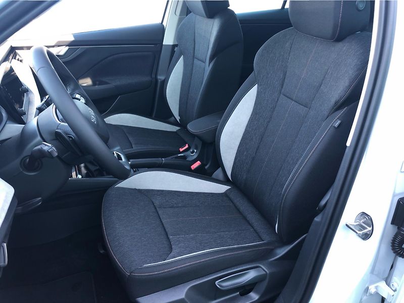 Škoda Kamiq 1,5 TSI - fotka 11 z 29