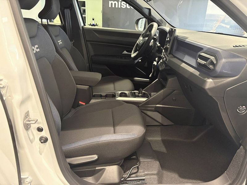 Dacia Duster (2026) expression hybrid 150 4x4 - fotka 7 z 10