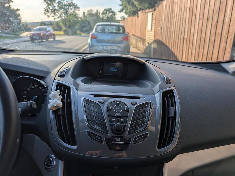 Ford Grand C-MAX (2011) - fotka 3 z 7