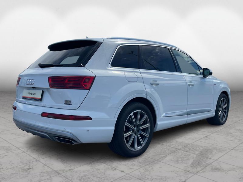 Audi Q7 45 TDI QUATTRO TIPTR. - fotka 2 z 26