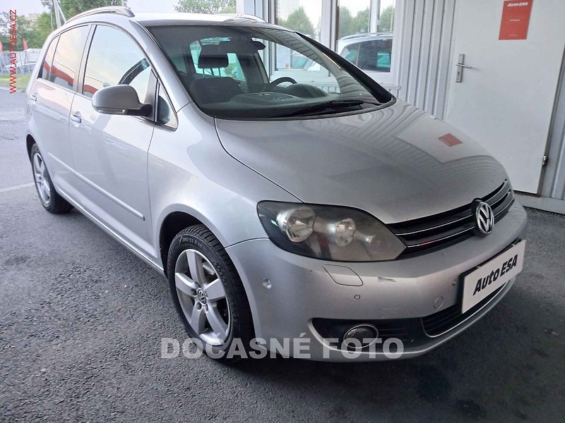 Volkswagen Golf Plus (2010) 2.0 TDi, ČR, STK 2/28 - fotka 1 z 3