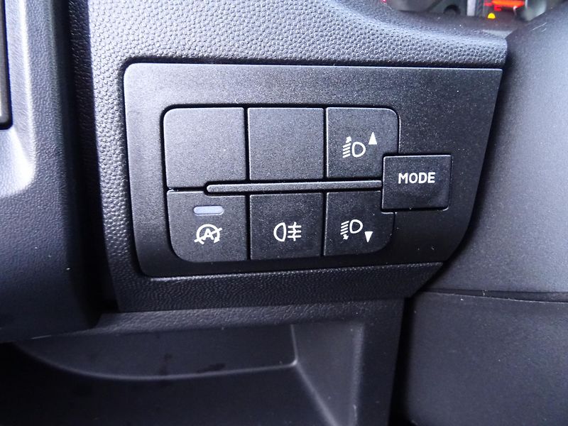 Peugeot Boxer (2023) 4350 L4H2 2.2 BHDi 165k MAN6 - fotka 25 z 28