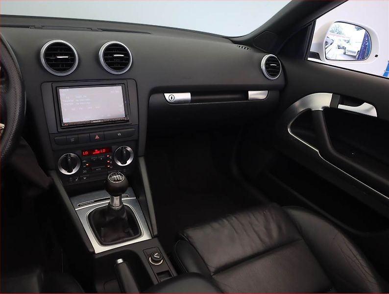Audi A3 (2009) 2.0 TDI , Tempomat - fotka 8 z 19