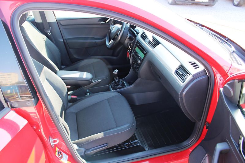 Škoda Rapid (2013) 1,2TSI KLIMA EL.OKNA ESP ALU - fotka 13 z 16