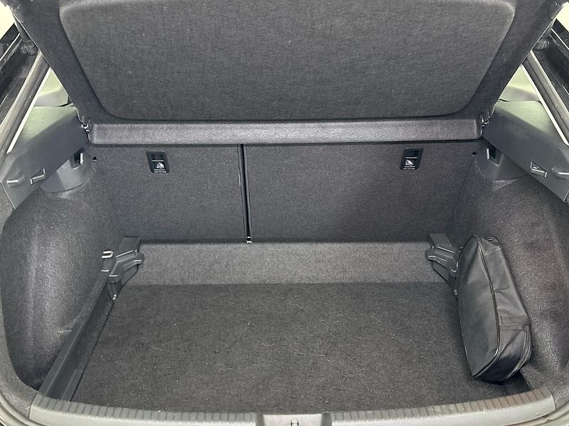 Volkswagen Taigo Style - fotka 10 z 28