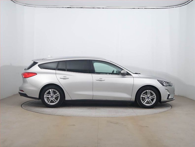 Ford Focus (2019) 1.5 TDCi, Tempomat - fotka 6 z 18