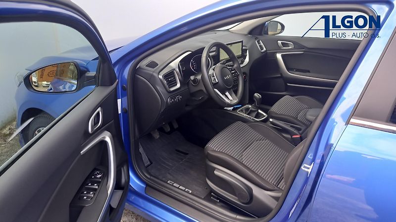 Kia Ceed SW (2024) 1,5 T-GDi GPF TOP - fotka 17 z 29