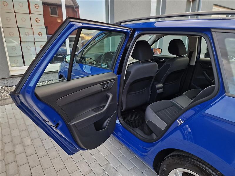 Škoda Fabia 1.0 TSI Style Combi,ČR,1.Maj. - fotka 18 z 48