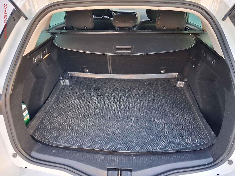 Renault Mégane (2019) 1.3TCe, 1.maj,ČR, AC, temp - fotka 7 z 17