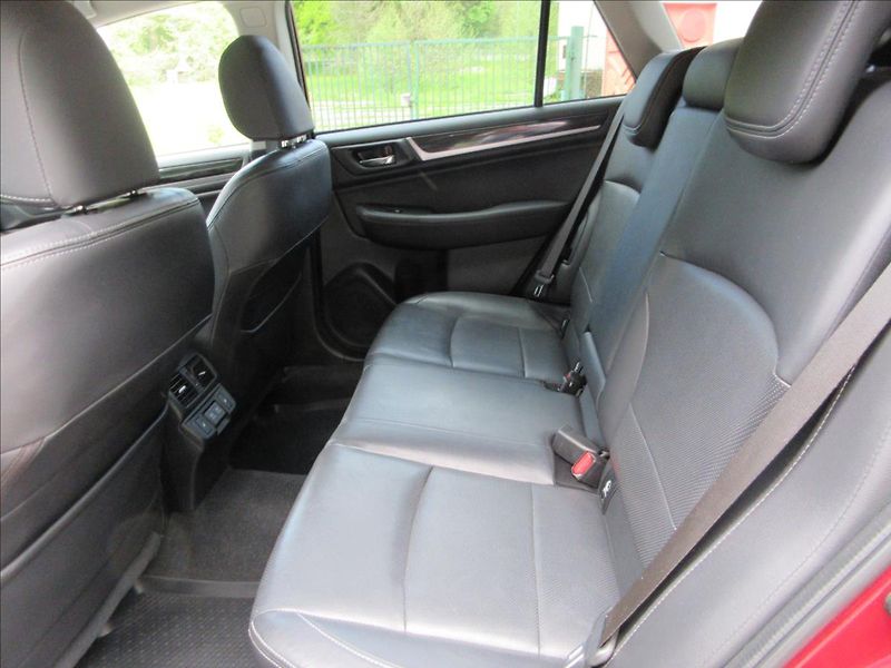 Subaru Outback 2,5 i Navi, Harman/kardon, Tou - fotka 16 z 38