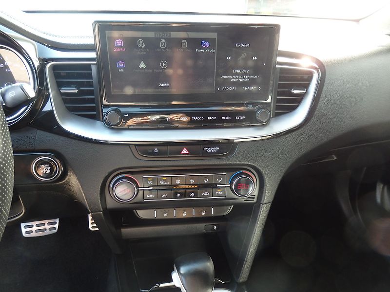 Kia ProCeed 1.5 T-GDI ZÁLOHOVÁNO - fotka 15 z 19