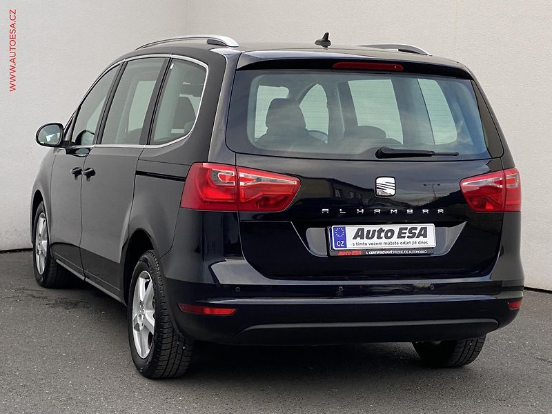 Seat Alhambra (2012) 2.0TDi, AC, výhřev sed. - fotka 6 z 16