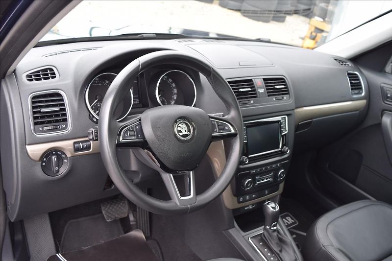 Škoda Yeti 1,4 TSI 92KW DSG XENONY VÝHŘEV - fotka 16 z 51