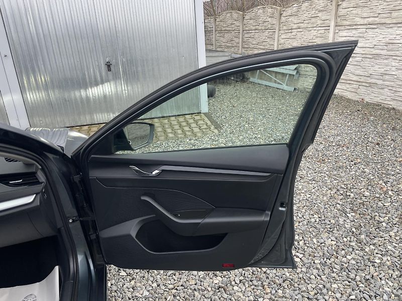 Škoda Octavia 2.0TDi 115PS LED VIRT NAVI DPH - fotka 141 z 189