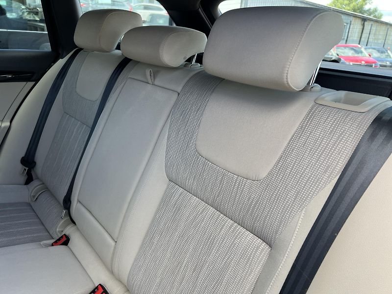 Škoda Octavia 2.0TDi 135kw 4x4 DSG ČR odpDPH - fotka 32 z 49