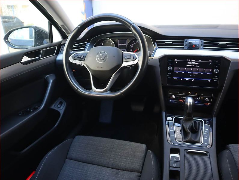 Volkswagen Passat (2021) Business 2.0 TDI, Automat - fotka 7 z 23