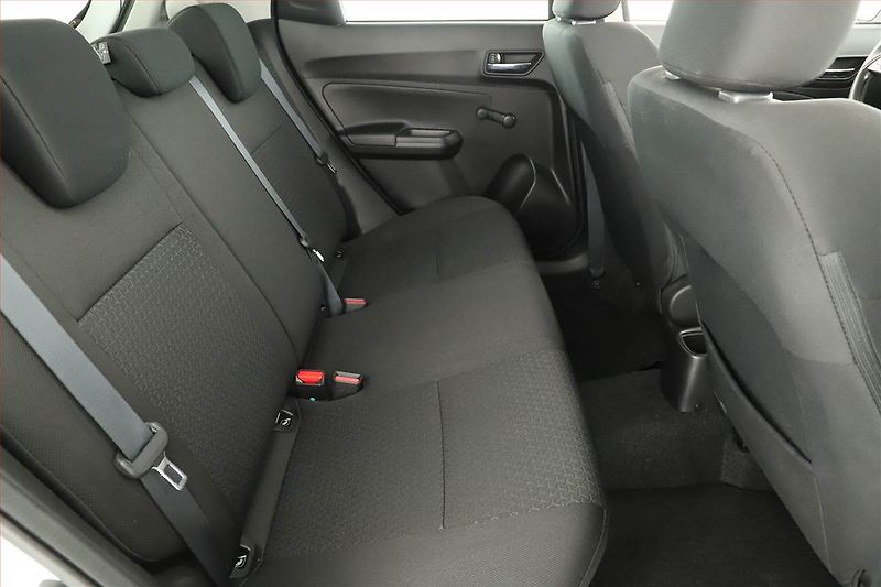Suzuki Swift (2023) 1.2, Automat, Serv.kniha - fotka 9 z 18