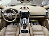Porsche Cayenne (2016) Porsche Cayenne 2016 - náhled 11