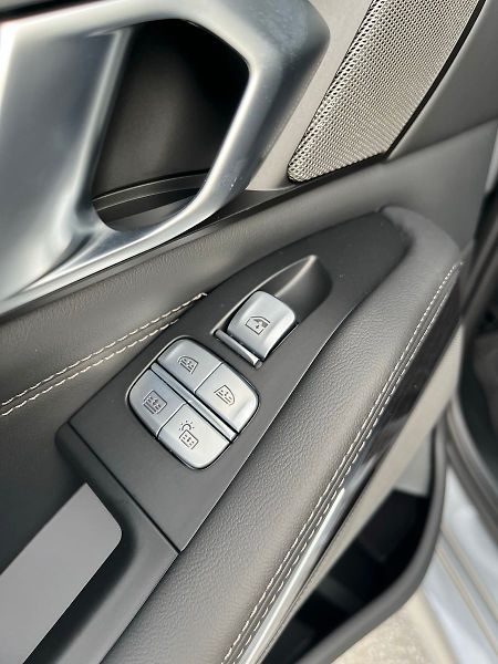 BMW X7 40ix Nezávislé Ventilace Masáž - fotka 23 z 27