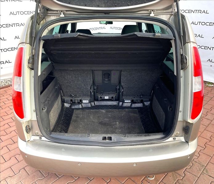Škoda Roomster 1,4 i,16V,STK 4/28 - fotka 9 z 21