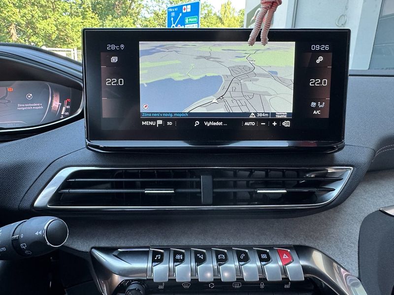Peugeot 5008 (2023) 1.5 HDi GT EAT8 - fotka 27 z 44