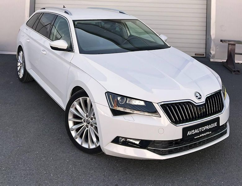 Škoda Superb (2016)  III COMBI 2.0 TDI DSG 140 KW - fotka 1 z 25
